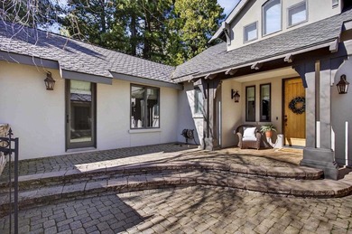 Welcome to this beautifully maintained 3-bedroom, 3-bathroom - photo 8