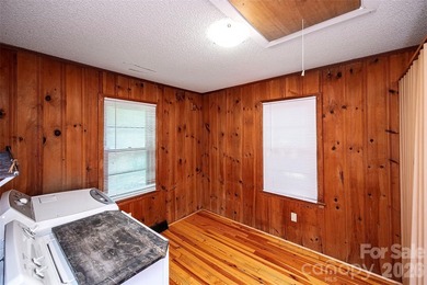 Welcome to this 4-bedroom, 3-bathroom waterfront retreat on the - photo 19