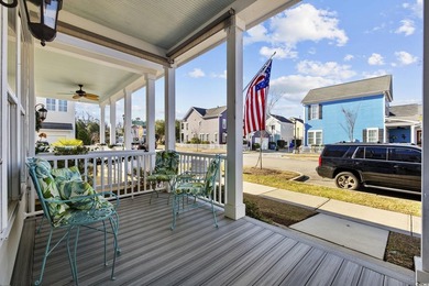 Beautiful townhome with GARAGE in the heart of Market Common - photo 4