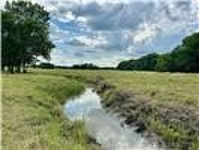 Set across 63 breathtaking acres of rolling East Texas - photo 36