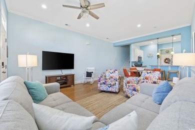 Beautiful townhome with GARAGE in the heart of Market Common - photo 7