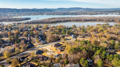 Arkansas River Home For Sale in Maumelle Arkansas