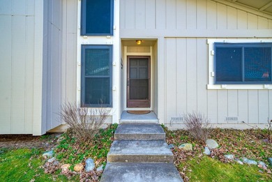 Take your clients to see this lovely condo located on the 5th - photo 6