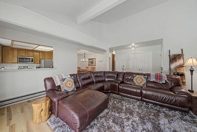 Take your clients to see this lovely condo located on the 5th - photo 10