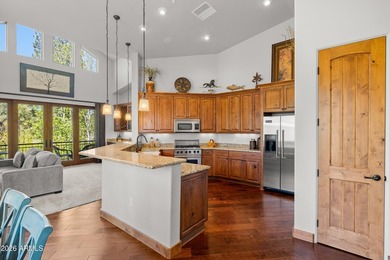 1728 E Mossy Oak CT 7, Flagstaff, AZ 86005. Luxury living lock - photo 12