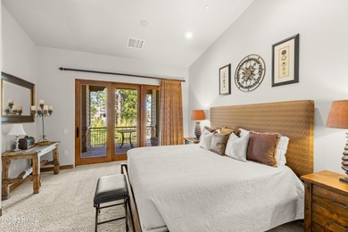 1728 E Mossy Oak CT 7, Flagstaff, AZ 86005. Luxury living lock - photo 15