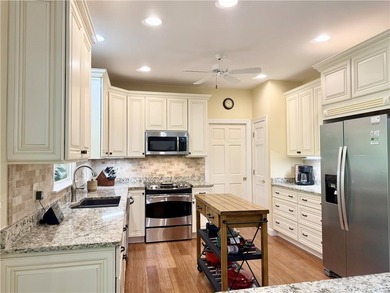 This recently renovated Keowee Key home is stunning both inside - photo 3