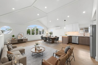Space, style & modern luxury come together at 240-05-147th - photo 4