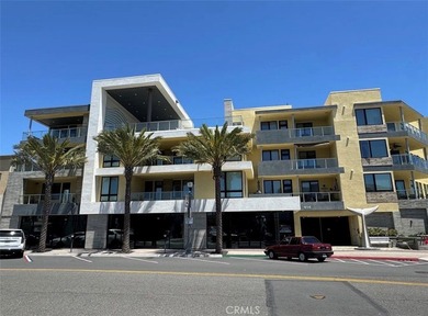 Live the Huntington Beach Downtown lifestyle every single day in - photo 1