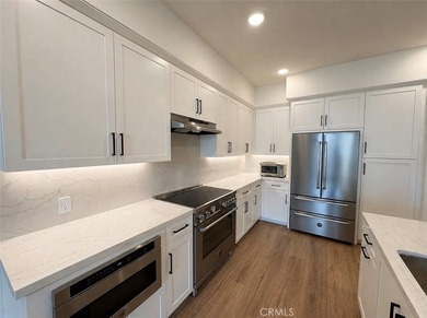 Live the Huntington Beach Downtown lifestyle every single day in - photo 9