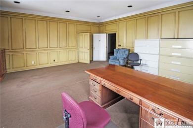 Beautiful brick commercial office building in the heart of the - photo 21