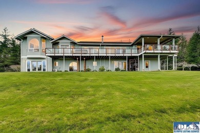 Lake Home For Sale in Gardiner, Washington