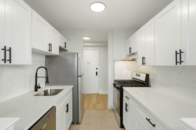 Home sweet home! Welcome home to this bright and airy