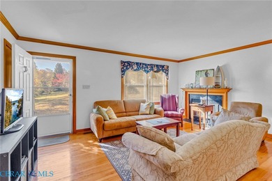 Discover waterfront living at its finest! This charming ranch - photo 5