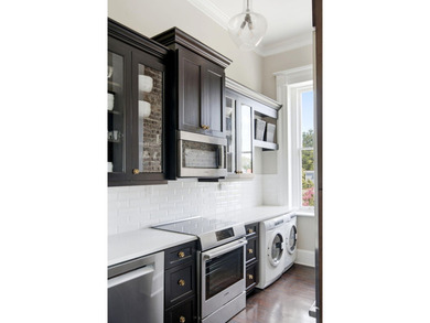 Experience the charm of historic Charleston in this beautifully - photo 12