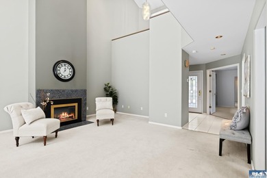 Welcome to this beautiful 2-bedroom + den, 2-bath condo in the - photo 9