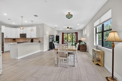 Best unit in Boca Flores! This beautifully upgraded 2-bedroom - photo 1