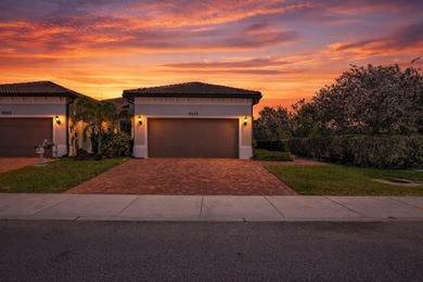 Best unit in Boca Flores! This beautifully upgraded 2-bedroom - photo 2