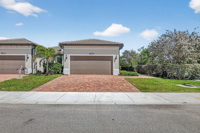 Best unit in Boca Flores! This beautifully upgraded 2-bedroom - photo 3