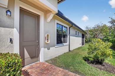 Best unit in Boca Flores! This beautifully upgraded 2-bedroom - photo 5