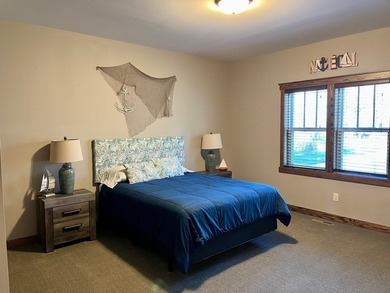 Beautiful 4-bedroom, 2-bath home on sought-after Lake Wissota - photo 7