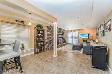Welcome to 281 Thomas Street, located in the heart of beautiful - photo 10