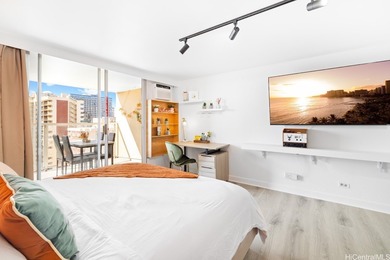 Legally permitted short-term rental condo featuring a brand new - photo 6