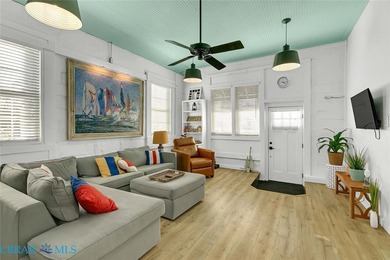 Rappahannock River Home For Sale in Urbanna Virginia