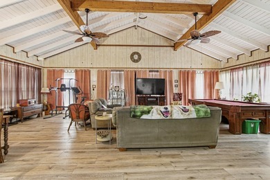 Tucked away in the heart of Santa Rosa Beach, this charming and - photo 10
