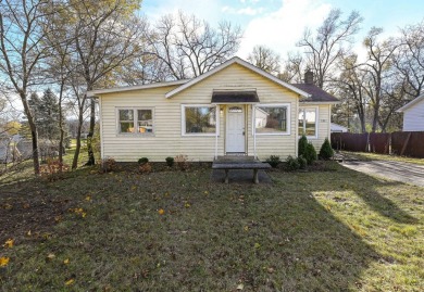 Bohner Lake Home For Sale in Burlington Wisconsin