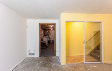 Welcome to 77 Reynolds St, a move in ready colonial home built - photo 26