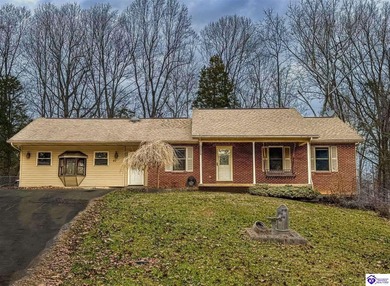 Doe Valley Lake Home For Sale in Brandenburg Kentucky