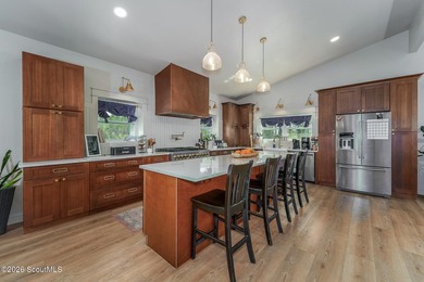 Welcome to this exceptional country barndominium retreat - photo 8