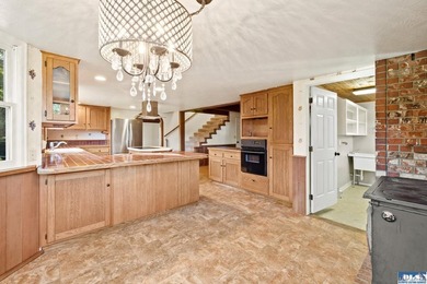 Marketing Remarks Multi Gen Family Compound! There are homes &