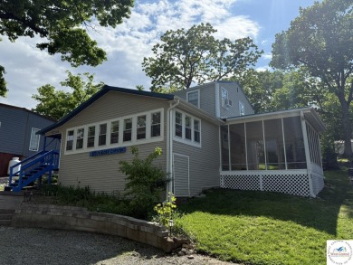 Lake Home For Sale in Warsaw, Missouri