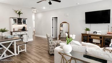 **SELLERS ARE RELOCATING-BRING AN OFFER** 2/1 RATE BUYDOWN - photo 3