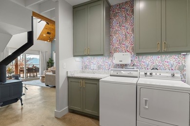 PRICE REDUCTION! Beautiful Waterfront Home - 3 bedroom 3 bath - photo 20
