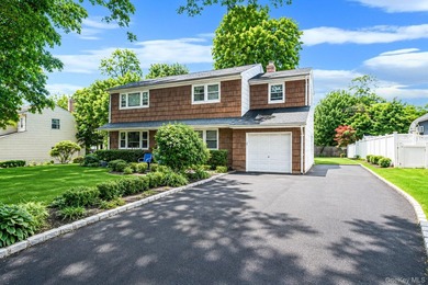 Rare opportunity to purchase updated, well-kept and maintained - photo 2