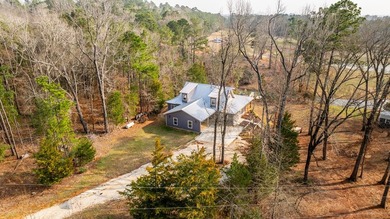 PRICE REDUCTION! Beautiful Waterfront Home - 3 bedroom 3 bath - photo 34