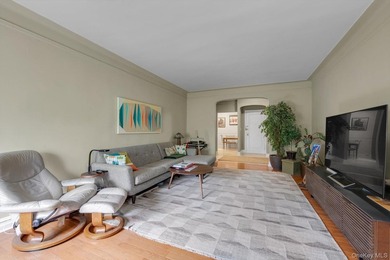 Welcome to this beautifully updated prewar gem at The Essex - photo 5