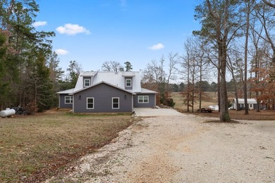 PRICE REDUCTION! Beautiful Waterfront Home - 3 bedroom 3 bath - photo 35