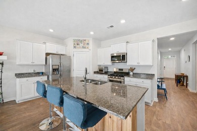 Move in ready and beautifully maintained, 1846 Towne Street - photo 5