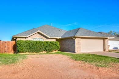 This is a great home located on a quiet Cul-De-Sac in the Bluffs - photo 2