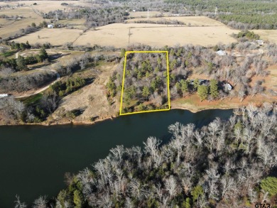 LAKEFRONT PROPERTY!! This 3.5 acre property is nestled in a - Lake Lot For Sale in Jacksonville, Texas