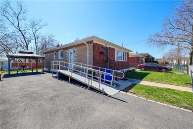 Charming brick ranch-style single-family home located in the - photo 3