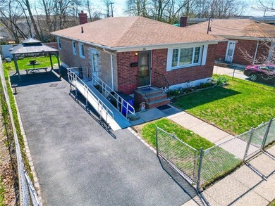 Charming brick ranch-style single-family home located in the - photo 6