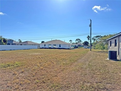 This charming, walkable neighborhood is surrounded by both new - photo 3
