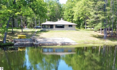 (private lake, pond, creek) Home For Sale in Kalkaska Michigan