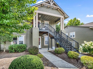 (private lake, pond, coastal) Condo For Sale in Hendersonville North Carolina