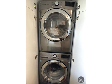 Tastefully updated with a distinctive, classy touch! This unit - photo 15